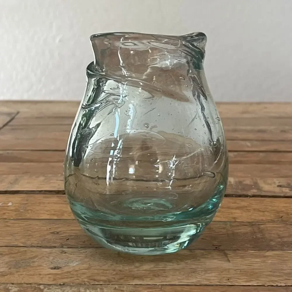 Studio Art Glass Hand-Blown Tinted Glass Vase 4.8